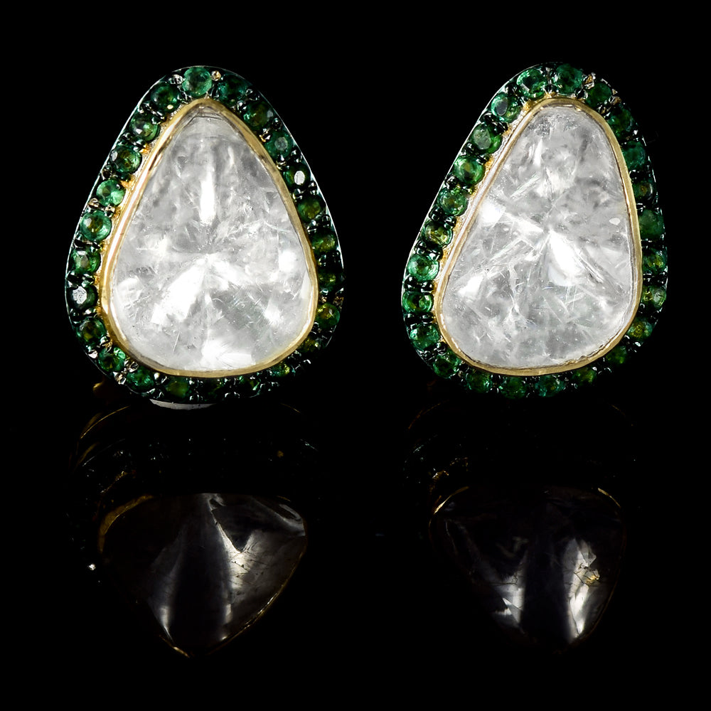 Exquisite tops featuring a radiant diamond polki center, elegantly encircled by emerald-cut round - KME2392