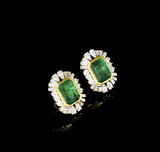 Exquisite choker necklace and tops pair for featuring a majestic central emerald, surrounded by dazzling diamonds. Adorned with rows of lustrous pearls and emerald beads, it blends traditional elegance with royal charm.(GDNE0526)