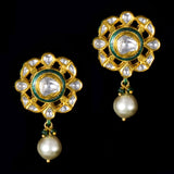 Small ard necklace and earring pair in 18k gold and uncut diamond in green enameled work. - KMNE3206