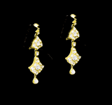 "Elegant diamond uncut polki necklace set with intricate handcrafted design, featuring matching earrings – perfect for weddings and festive occasions. Style code: KMNE3591."