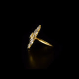 Radiant Diamond Polki Ring Exquisite diamond polki and brilliant diamonds bloom in a floral-inspired ring, radiating timeless elegance.(KMR0179)