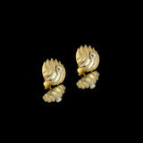 Classic and elegant tops pair featuring a central diamond mutual cut solitaire, gracefully surrounded by sparkling round diamonds—perfect for adding timeless brilliance to any ensemble.(PGDE0402)