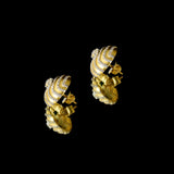 Classic and elegant tops pair featuring a central diamond mutual cut solitaire, gracefully surrounded by sparkling round diamonds—perfect for adding timeless brilliance to any ensemble.(PGDE0402)