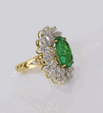 Stunning ring with vivid oval emerald, accented by sparkling diamonds—elegant and timeless for every occasion.(PGDR0429)