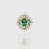 Stunning ring with vivid oval emerald of exceptional color and quality, accented by sparkling diamonds—elegant and timeless for every occasion.(PGDR0459)