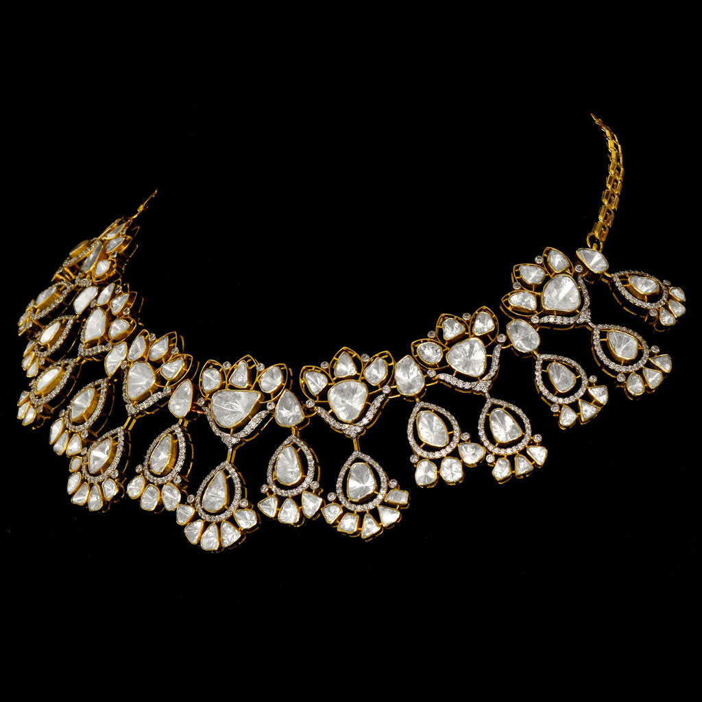 Effortless Fusion: Introducing our stylish Round Necklace and Earring Pair - (WDN1146)