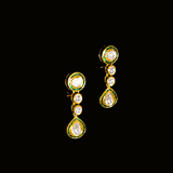 Necklace with 2 line of diamond polki and earring pair in 18k gold with green talf.Introducing our exquisite two line big Polki necklace set, a true statement piece that exudes elegance and sophistication. - KMNE3199