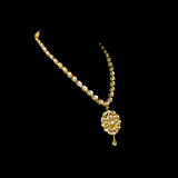 Necklace in single line and tops pair in 18k gold with uncut diamondThis stunning necklace and earring set features a single line of exquisite Dia Polki stones - KMNE3203, KME2187